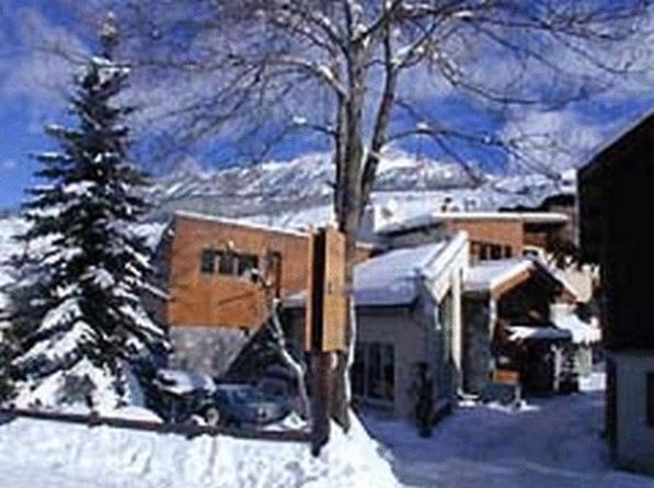 Chalet-Hotel Alpage & Spa Vars  Exterior photo